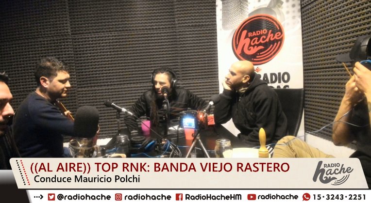 RadioHache2019's tweet photo. ((AL AIRE)) #TopRankin con @MauriElbueno
que viene en clave #Rastone
🎙Desde Isidro Casanova, el grupo @viejo.rastrero presenta su nuevo disco #DespertarEnSueños
📻 Escuchá y mirálo en @radiohache
https://t.co/0EyxBQ3X10 https://t.co/4KMLQ16eCq