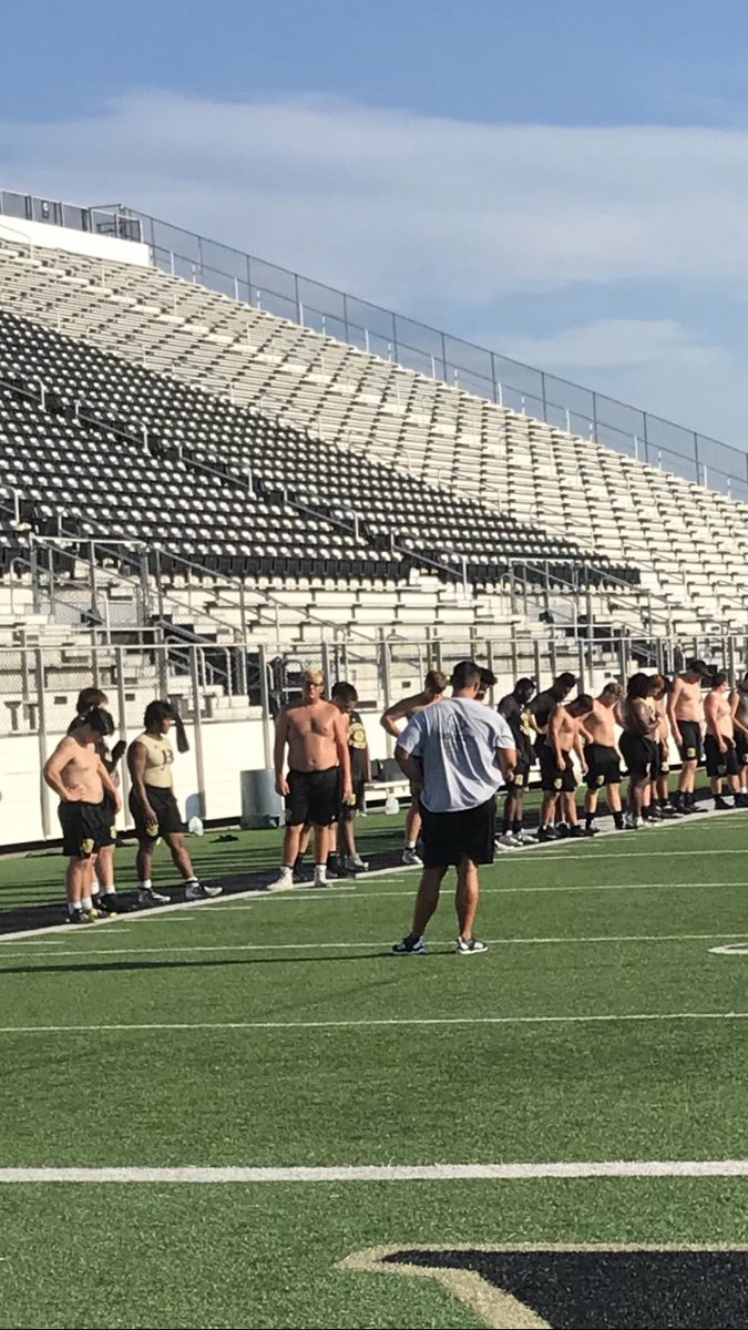 DavidAlex72's tweet image. Everyone on the line!!! #bigmanproblems