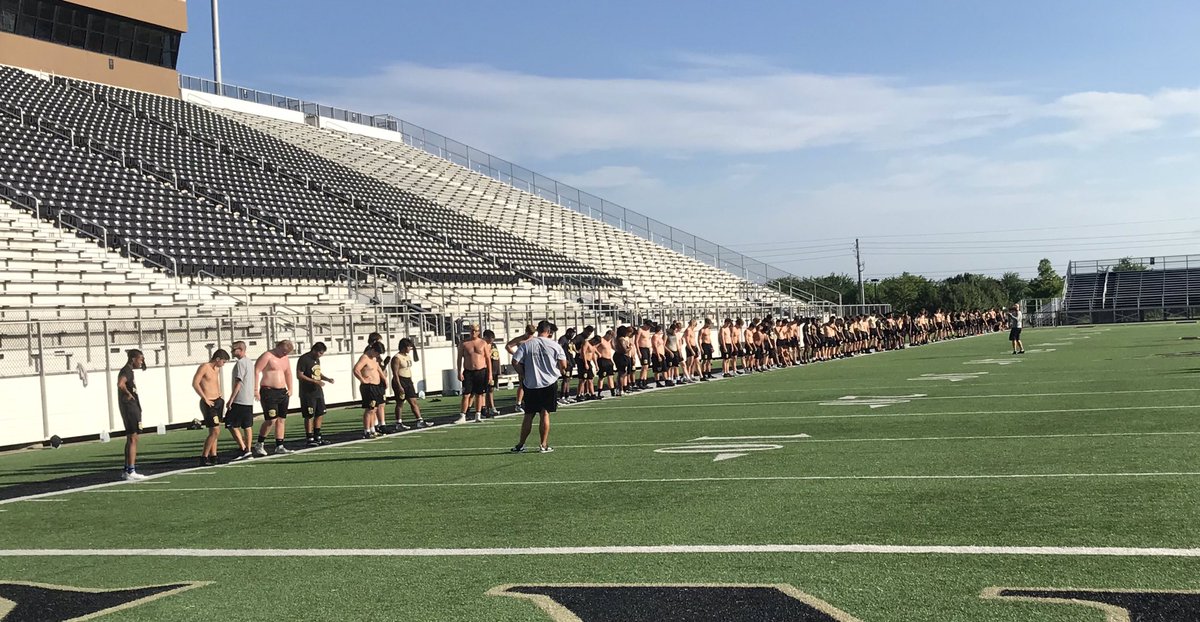 DavidAlex72's tweet image. Everyone on the line!!! #bigmanproblems