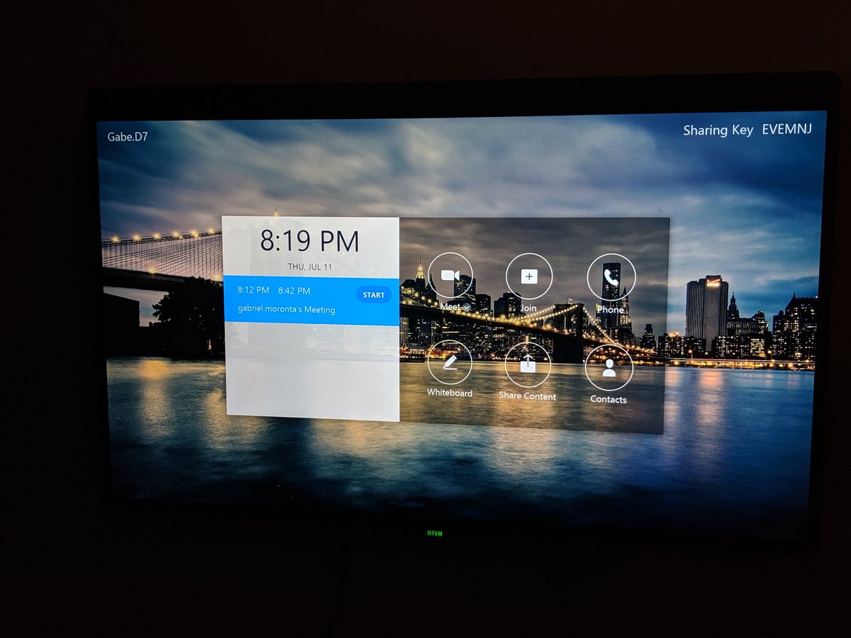 Should've done a video to show how easy it is to setup a @DisplayTen D7 w/ @zoom_us Zoom Rooms, but by the time I thought of it I was done.  

I guess you'll have to settle for <a href="/TheBobbySwartz/">Bobby Swartz</a> video and all of @starin_mkg videos.  

#MeetHappy #ZoomRooms #ZoomOn #ZoomJustWorks