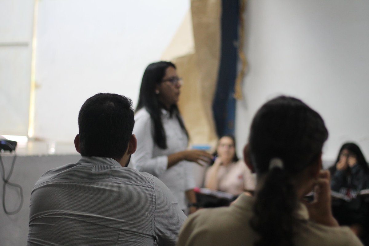 Proyecto Haz ECO ⭐ es un programa de formación para potenciar capacidades y brindar herramientas a las personas vinculadas al turismo, reduciendo actividades negativas y promoviendo economías limpias en Venezuela 
#ProyectoHazECO