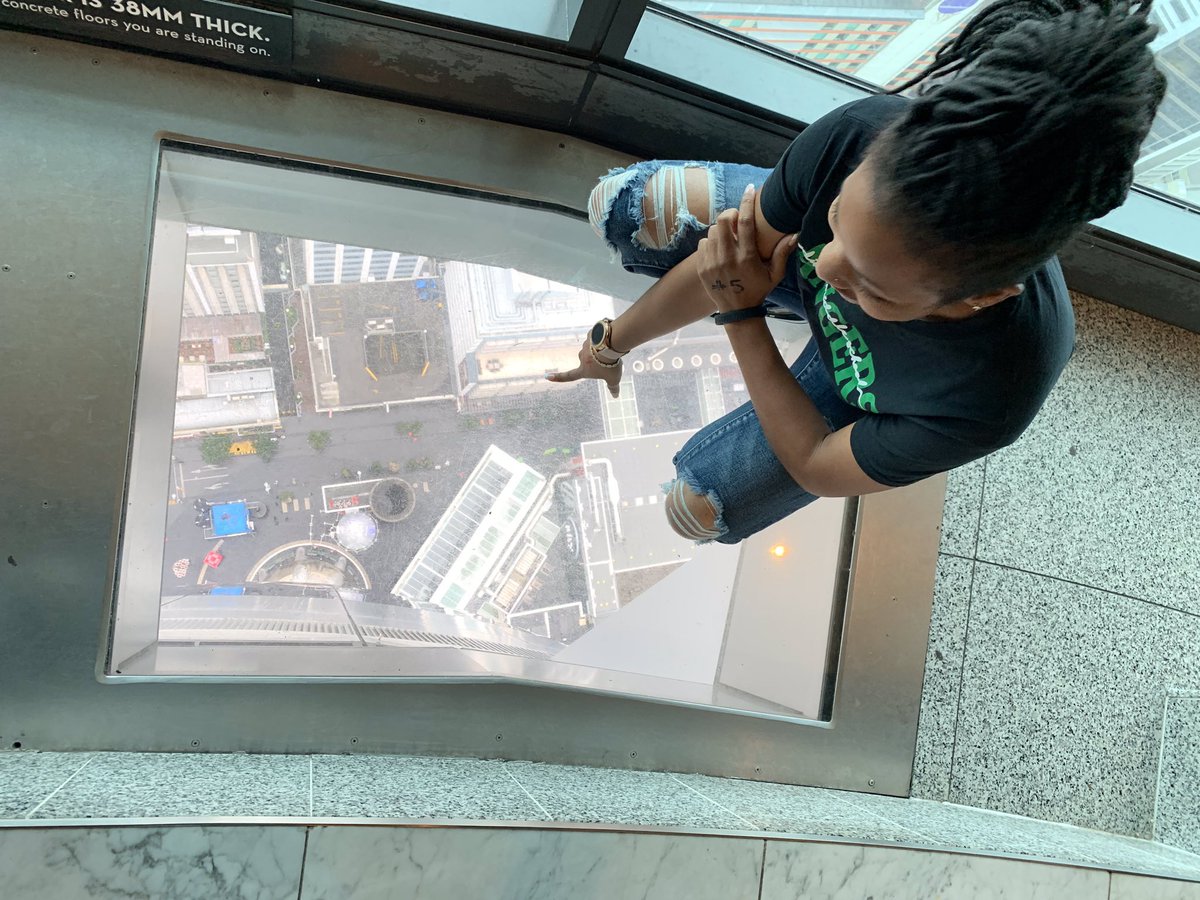 BrownWarrens's tweet photo. Reppin my Ranger Pride during my first adventure in New Zealand! Looking down and out at the world that is not big enough for me! Video coming soon! #edisonlevelup https://t.co/ItQquFIAOx
