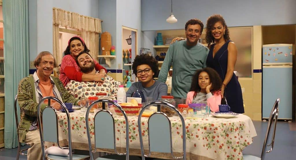 odonodolar's tweet photo. #familiabasedetudo 😊

👬👫👭O Dono do Lar,  comédia para toda a família

📺 assista no Multishow

📆 Segundas , Quartas e Sexta
⏰ as 22h.

#estreia

#comédia #silvioguindane #paulinhogogo #odonodolar #multishow #familiareunida #novafamiliabrasileira #familiabrasileira https://t.co/YwNwsdxLzi