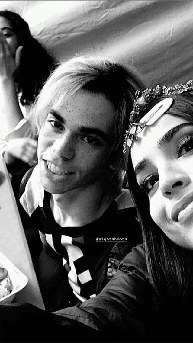 SofiaCarsonCol's tweet photo. 💔💜💙 https://t.co/IO55oS04q2