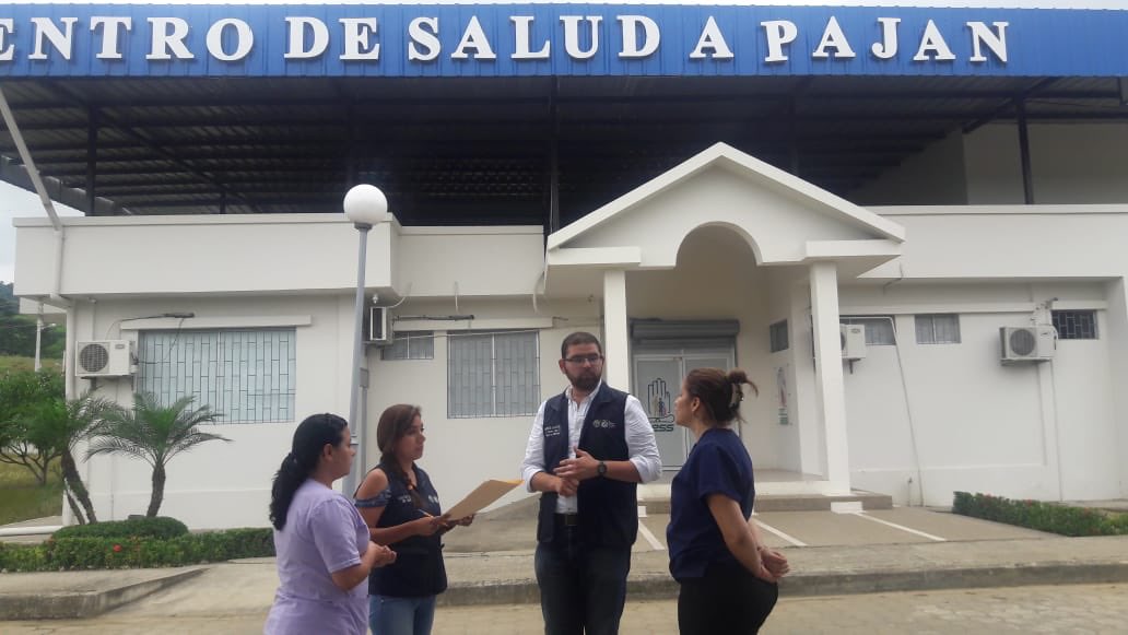 DPManabiSalud's tweet photo. #Paján Pedro Vera Director Distrital visita el Centro de Salud perteneciente al IESS, con el objetivo de generar diálogos de articulación y cruzar cartera de servicios de ambas instituciones para ofertar a la comunidad en general servicios de manera oportuna. https://t.co/6tMs5m6N9x