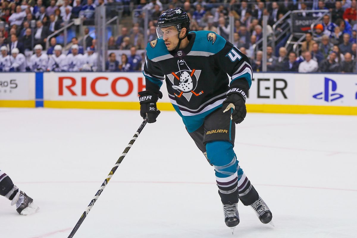 MightyQuacks's tweet photo. Welcome back! The #AnaheimDucks have signed defenseman Michael Del Zotto to a one year $750,000 contract. 
#LetsGoDucks #NHL #Hockey #News #NHLNews #Offseason #AnaheimDucksFans #DucksFans https://t.co/mtAF4ds37C