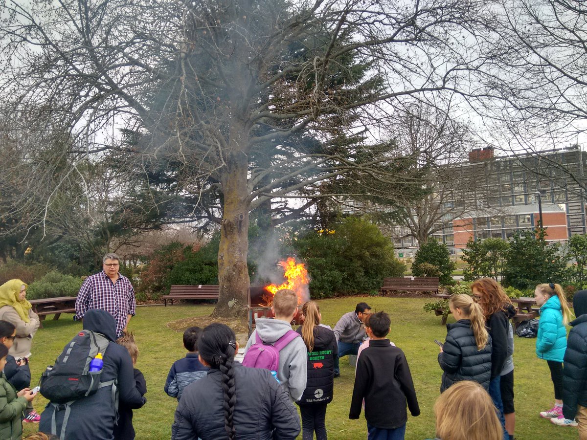 A/Prof Tim Curran (@timcurran8) on Twitter photo It was great fun burning plants on our #plantBBQ with the kids from #childrensuniversity today <a href="/LincolnUniNZ/">Lincoln University</a>. Such an engaged group, with great questions and intelligent answers!
Thanks Terry for the photos. It was great fun burning plants on our #plantBBQ with the kids from #childrensuniversity today <a href="/LincolnUniNZ/">Lincoln University</a>. Such an engaged group, with great questions and intelligent answers!
Thanks Terry for the photos.