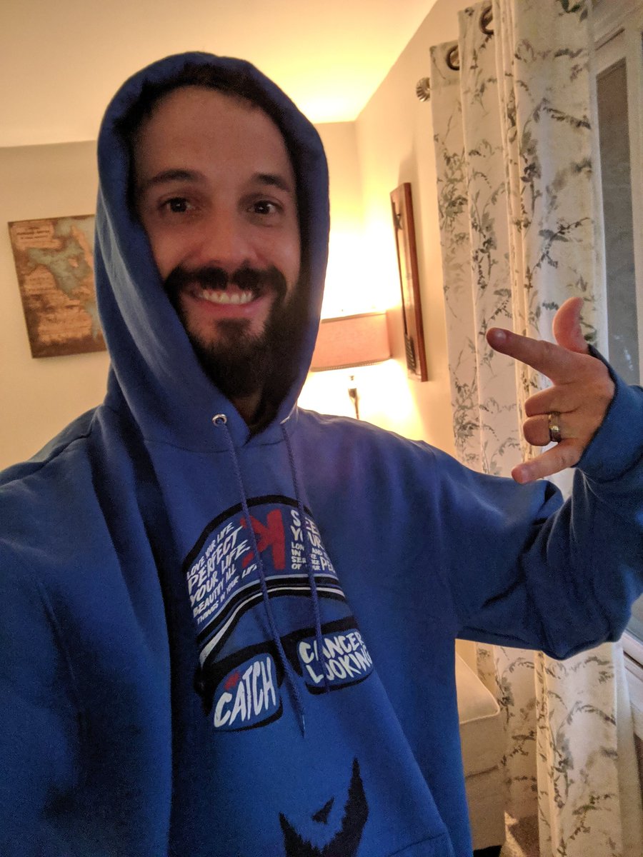 shapfeezy's tweet photo. Supporting the cause. My boy @alka_SMELTZer has one of the nastiest Change-ups I've seen in a while. Plus this hoodie is legit. #mntwins #catchcancerlooking https://t.co/5PagaUuc84