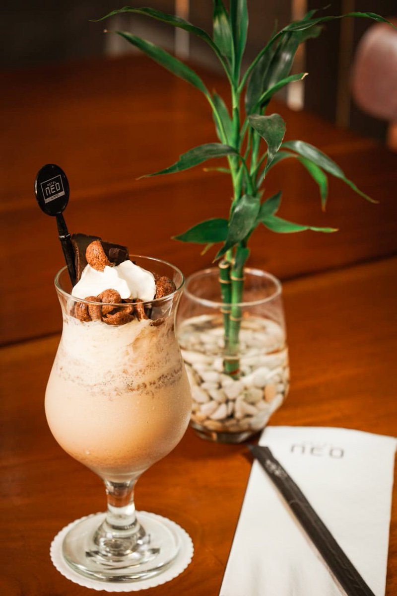 Enjoy our Coco Crunch Frappe to make your mood back!😉
Available now at Noodles Now Cafe..
Try Something Neo!
#neohotels #archipelagointernational #infobandung #neo_dipatiukur
