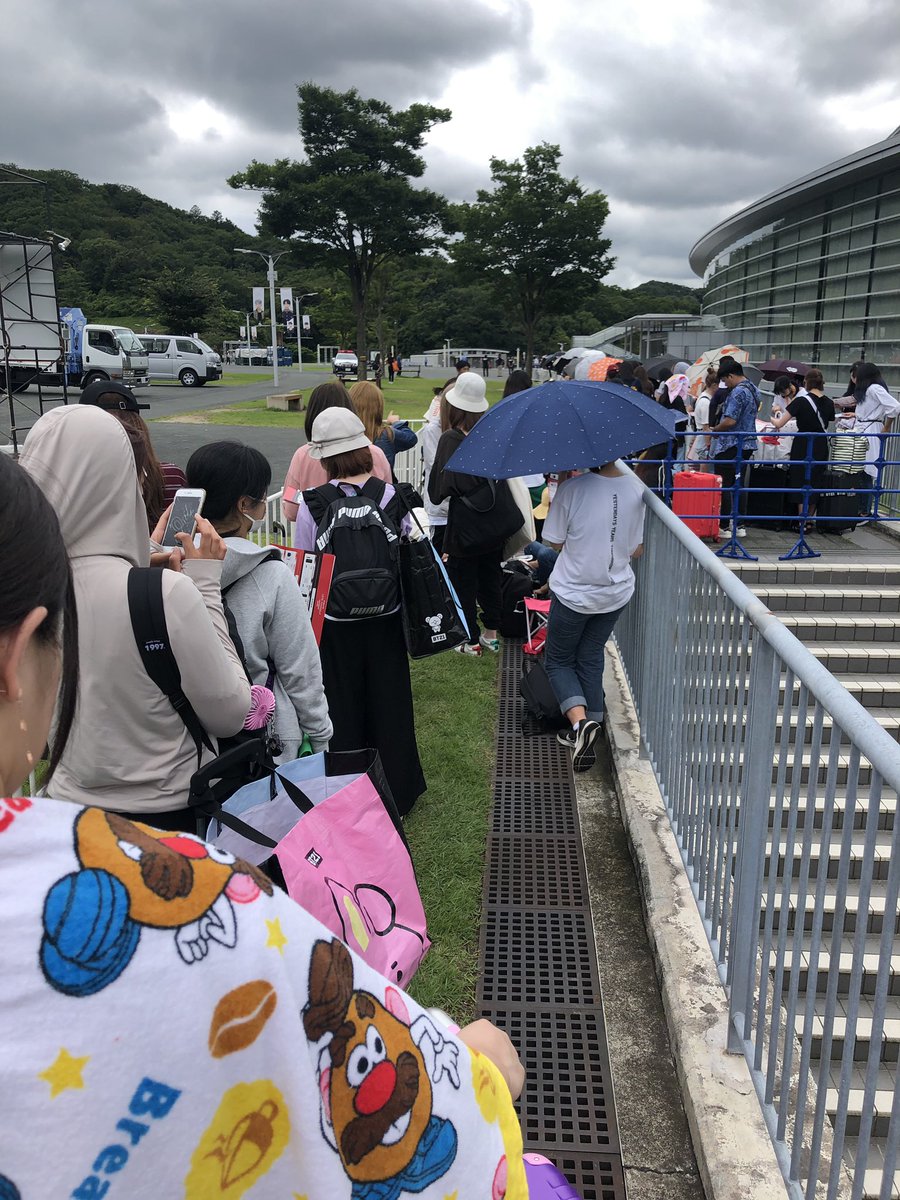3j77i's tweet photo. 代行頼まれている方へのご連絡です

もうそろそろ動き出す予定です https://t.co/f4a6gdXK04