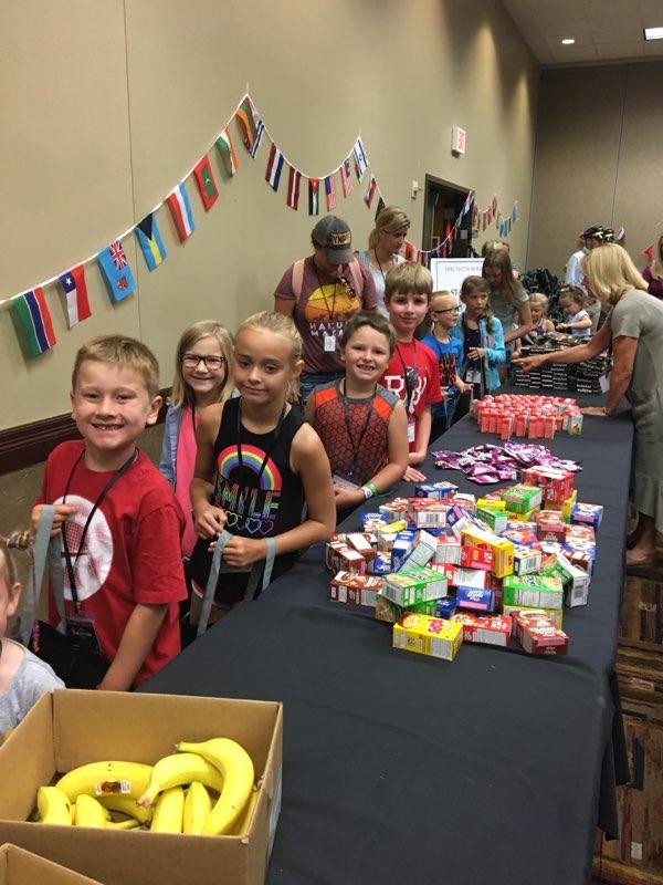 PorkCheckoff's tweet photo. 170 kids packed 500 meals in 45 minutes during the collaborative Smithfield and National Pork Board Youth Session at the 2019 National Pork Industry Conference yesterday. #NPIC2019 https://t.co/low4dOxGSl