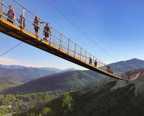 USA : leur plus long pont piétonnier suspendu inauguré limportant.fr/infos-monde/3/… #Monde