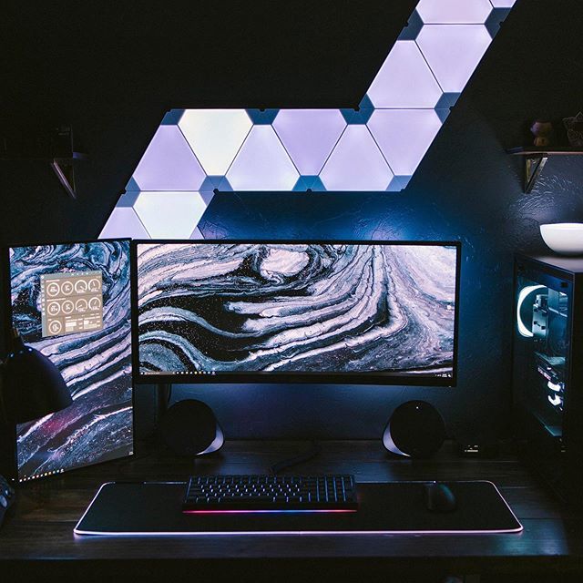 kaidoio's tweet photo. Late night post, too good not to share - u/goldstarlabs setup with the white lighting😍 .
#pc #pcmasterrace #pcgaming #computer #pcgamer #pcgamers #gamingsetups #gaming #gamer #pcsetup #battlestation #workstation #pcbuild #keyboard #gamingpc #mechanic… https://t.co/Kr30b8GEKs https://t.co/N5ENRmj4K4