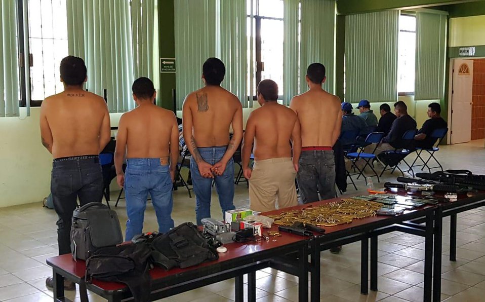 San Dionisio Ocotepec Investigan retención de 16 personas en San