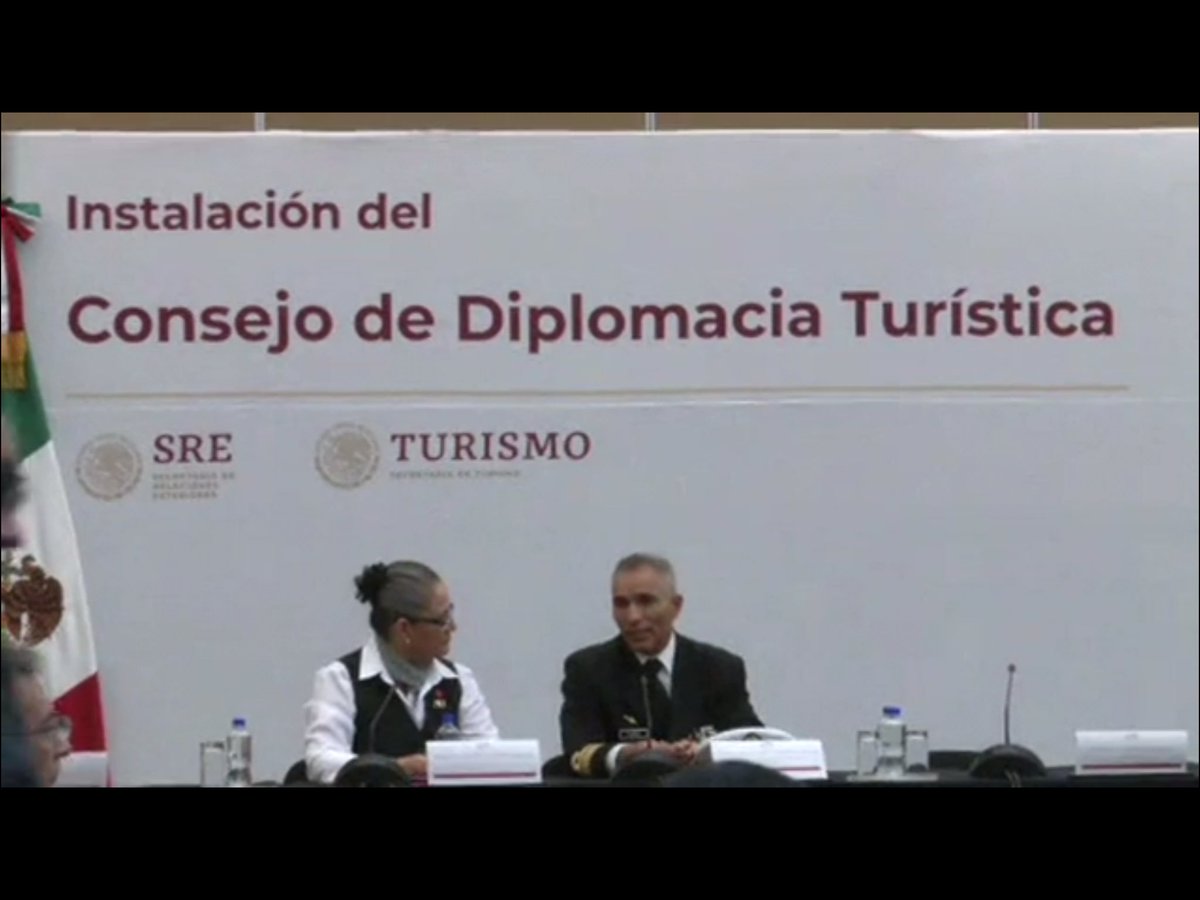 LauraAguilar68's tweet photo. Se instaló el #ConsejoDeDiplomaciaTuristica , que fluyan los afanes colectivos con armonía y enfoque. Se traduzca en éxito. 🙌🏼 Nosotros, académicos del turismo, hemos llevado nuestra propuesta y estamos listos para conjugar el verbo SUMAR. #RedCONAET @CONAET  @icabreraf https://t.co/B0IDoedOpv