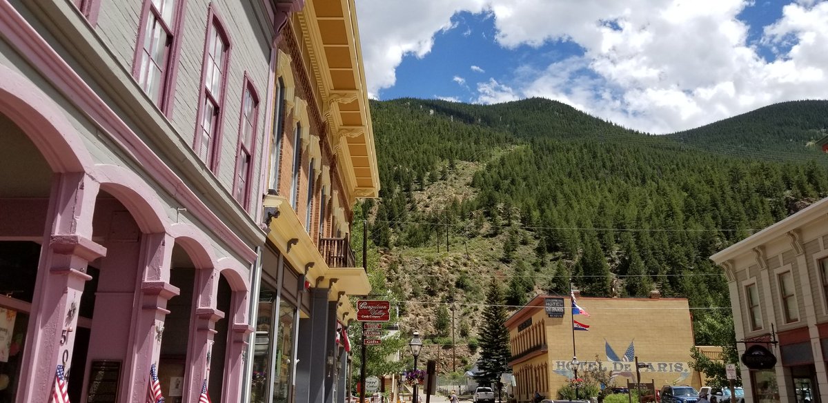 LouisValdez1's tweet photo. Lunch and sightseeing in #GeorgetownColorado , after a great train ride. https://t.co/lly1TxTSfl