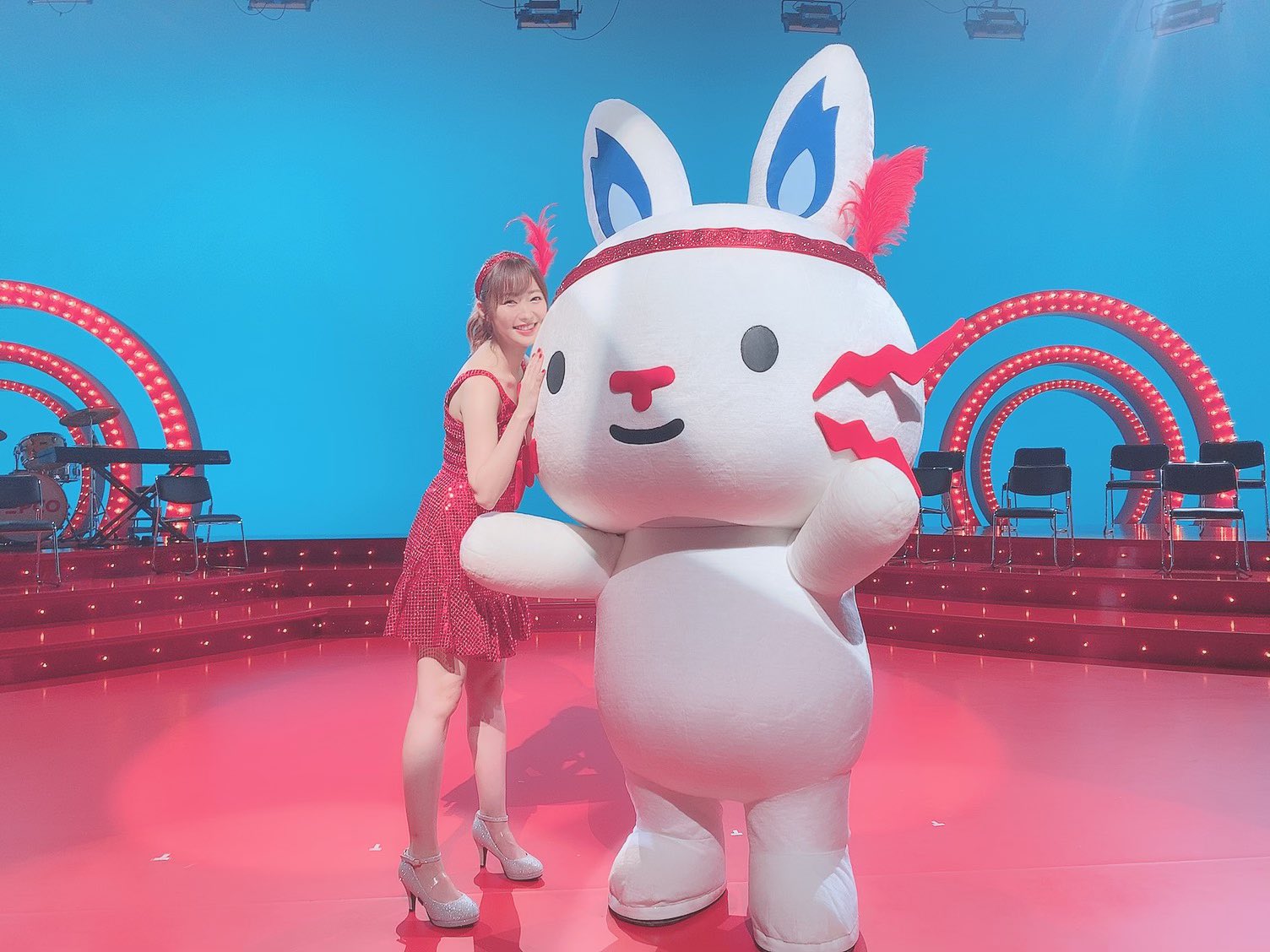 指原 莉乃 On Twitter 渡辺直美さんと東京電力さんのcmに出演させていただきます 直美さんとは別撮りだったので2ショットはないのですが 卒業して早くも歌って踊ってます はや 実は直美さんと私の声が入っているcmは既に流れてます ファンの方気付くかな