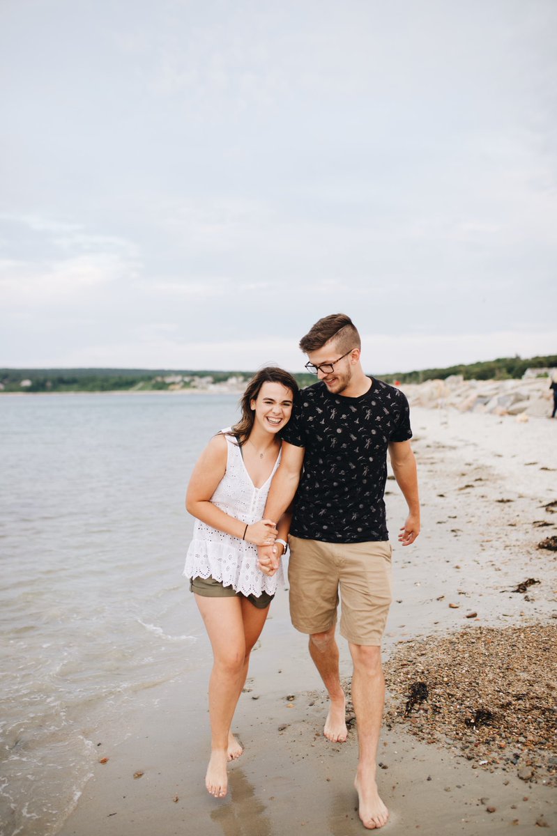 SammyBoese2017's tweet photo. WE’RE ENGAGED💕💍 @chasecrawford1 https://t.co/I9E50dFVKn