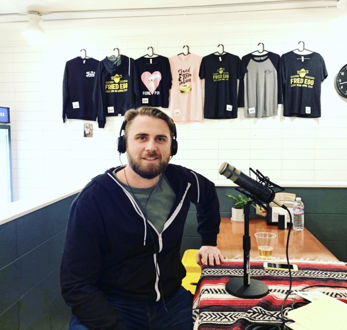 PDXCulPodcast's tweet photo. Jace Krause Fried Egg I’m In Love  – Portland Culinary Podcast Episode 50- In this episode of the @PDXCulPodcast our Host @stevenshomler visits with Jace Krause with @FriedEggLove 

https://t.co/BBLCp8I3O9 #FriedEggLove #Portland #Podcast https://t.co/cXcqvd7CjT