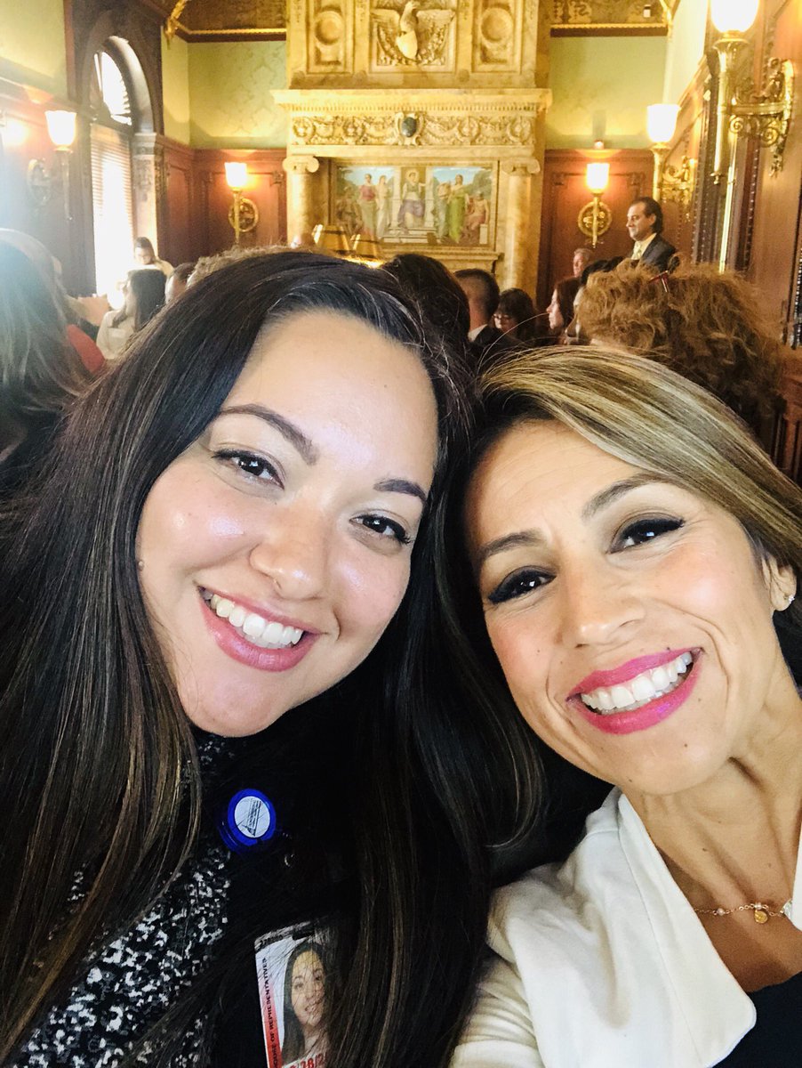 chogueTX's tweet photo. Great first Day! Office of Congressman Jesús G. "Chuy" García and Congresswoman Sylvia R. Garcia Representing at 2019 District Directors Conference #NALEOlitas #FormerColleagues @NALEO #DistrictDirectors #Chicago #Houston #Latinas 💃🏽💃🏽💪🏽 https://t.co/QFO4TB9UnO