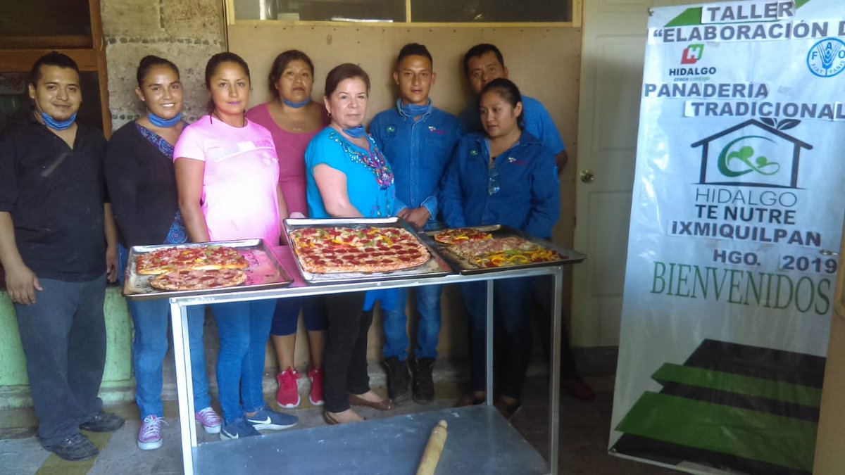 cj_juvempro's tweet photo. Cumpliendo con los objetivos del programa #HidalgoTeNutre a través de la generación de opciones productivas y promoviendo en desarrollo de capacidades.
#Ixmiquilpan
#Derivados 
@cj_juvempro 
@ecarizpe 
@Car_Muniz 
@MaximoG01515349 https://t.co/q1Rb7U9Got