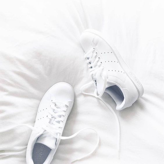 Keep your feet odor-free and fresh all day long with Deonat Mineral Deodorant Foot spray. #deonatph #watsonsph