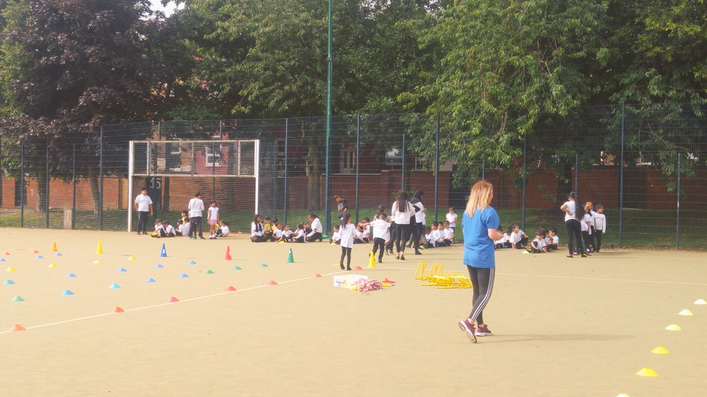 Reception Sports Day! Parent's races aswell! #activefamilies