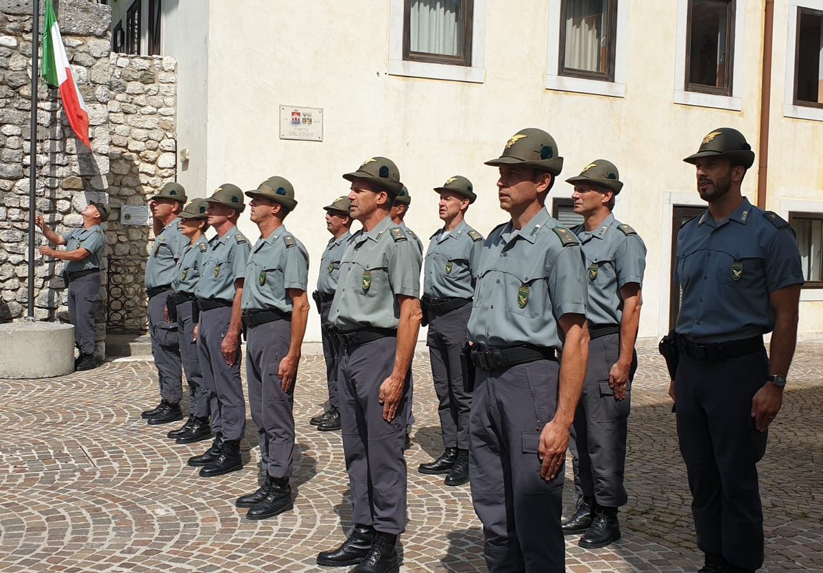 #Venzone - Celebrazioni di #SanGiovanniGualberto, Patrono dei #Forestali. 
Significativo quest'anno per la ricorrenza del 50o anniversario del #CorpoForestaleRegionale del #FVG. Grazie per il vostro impegno a tutela dell'ambiente e al servizio dei cittadini della nostra Regione.