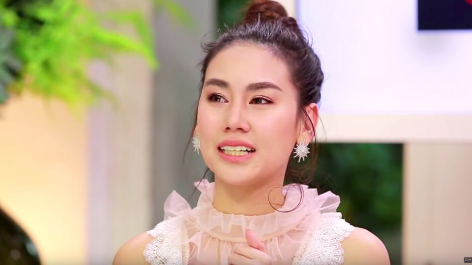 UnderbedDara's tweet photo. เรื่องรักลับๆกับพระเอก 2 คน by ชีดาวพิมพ์ทอง คลับพี่อ้อยพี่ฉอดก็ไม่เคยทำให้เราได้พัก ต้องมานั่งเผือกกันอีก 5555

พระเอกคนล่าสุดที่ชีคบไม่ต้องเดาคือฮีพอร์ชที่เปิดตัวหวานฉ่ำสุด แต่นี่เผือกพระเอกคนเก่าที่ทำชีเจ็บมาก น้ำตาตกมาหลายปี 

Cr. https://t.co/DBzqIRjlki https://t.co/yWRzhjq0Tp
