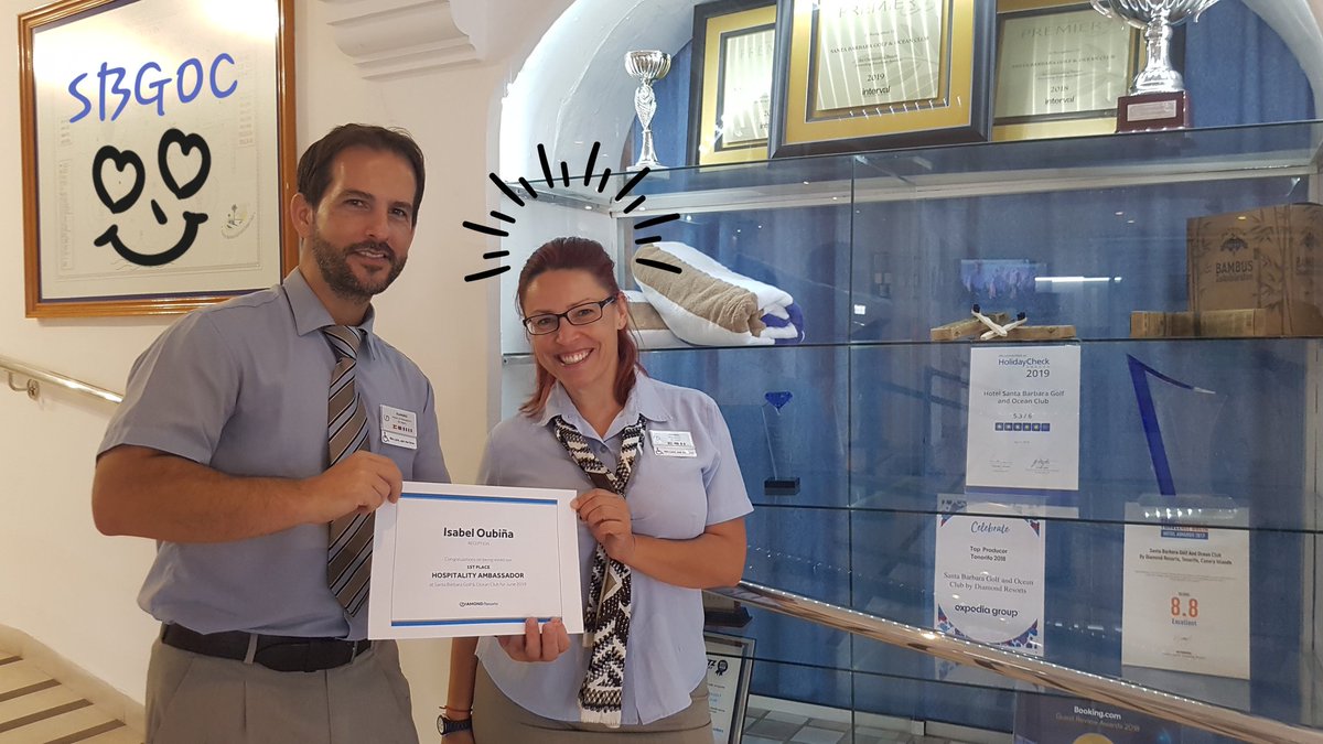 It's always a pleasure to congratulate Isabel for the #DPerfectService provided &amp; for her commitment #diamondresorts #LifeAtDiamond #DiamondCareers #StayVacationed <a href="/VictorGilRM/">Víctor Gil</a> @ElenaDortaSBGOC