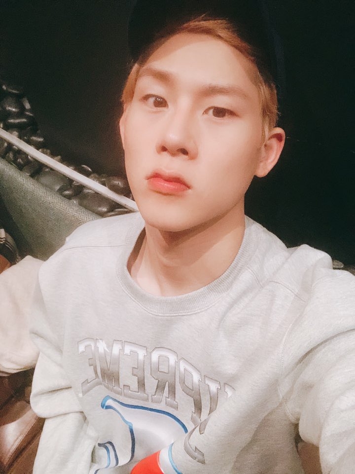 OfficialMONSTAX's tweet photo. [#주헌] No worries LONDON 
I’ll be back. I love you guys🥴 https://t.co/oegCIPVpRv