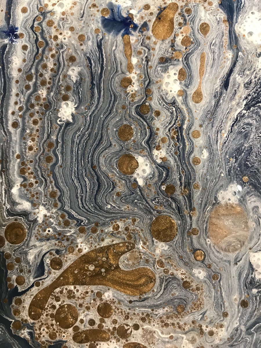 NationalGallery's tweet photo. Have you ever wanted to try paper marbling, fan making and embroidery? You can tonight as part of our free Friday Late! We'll be looking at some endangered crafts that feature in our paintings with a range of free talks, workshops and tours: https://t.co/4cO6qOQJtM #NGLates https://t.co/hUseZ6eZk4