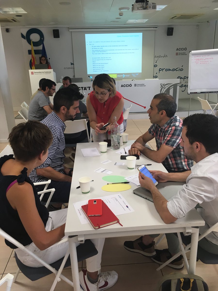 MichelaBertero's tweet photo. Joint workshop with @fagomsan on #OpenScience. We start reflecting on challenges and opportunities @accio_cat #tecniospring @fosterscience @ORION_opensci https://t.co/zx3p5rLMEs