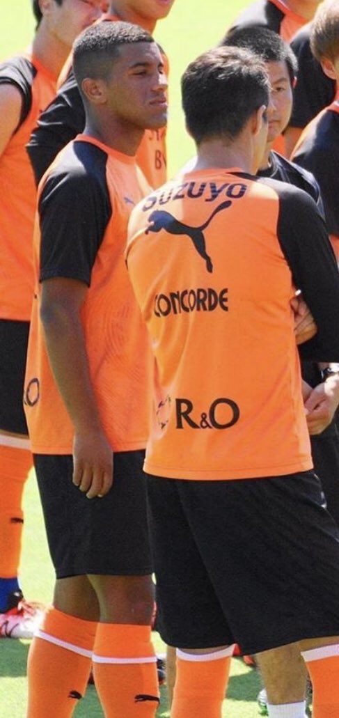 Tom 現在清水の練習に参加している秀岳館高校mfターレス君 他のjクラブも注目している様子 Twitter Thalescastrooo Instagram T Co Yglraoftxz T Co Nu6lvm2gmk T Co Meexpvmob5