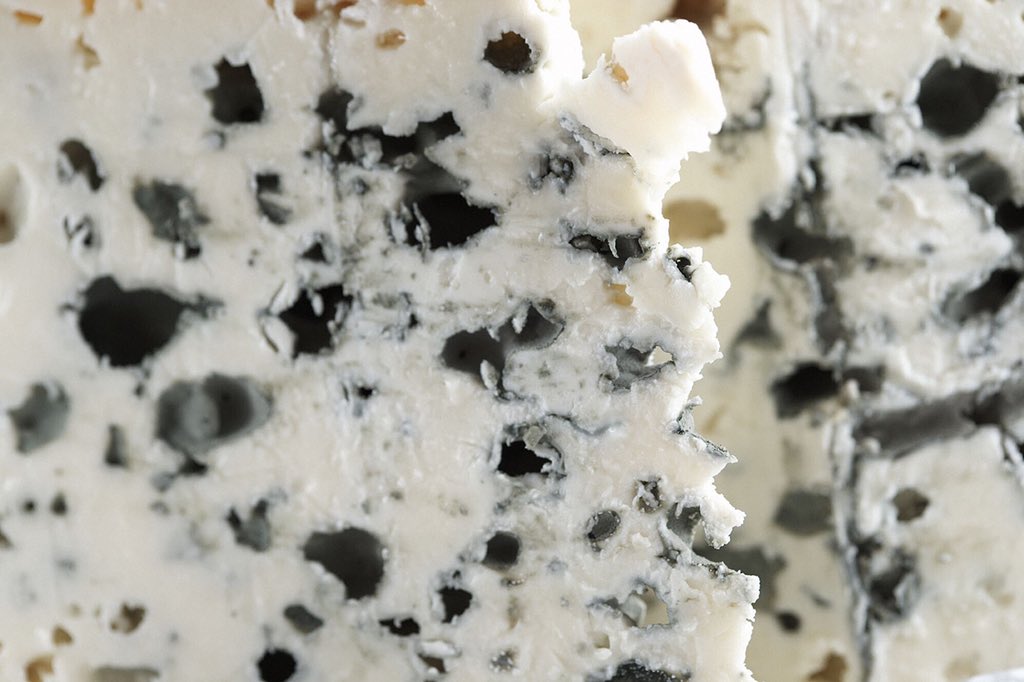 WillStudd's tweet photo. Roquefort to be banned in Australia? The special exemption allowing the sale of Roquefort in Australia is currently being reviewed by the Department of Agriculture and Water Resources to establish if it still meets ‘equivalent ‘ Australian Food Standards. https://t.co/ZCGIbI7RHG