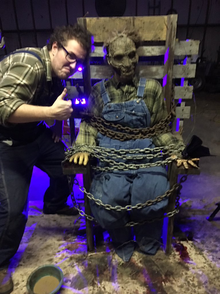 AwesomeKingRex's tweet photo. #MakeYourMark
#VideoUltra #Killbarn #independentfilm #horror #indie
https://t.co/k2DgBWcQaw

#TheKillBills #Texas #Music
“Stan to Roger”
https://t.co/KVDygzGCwr
“Devil Rock” 
https://t.co/rt7J7tJov9

#DevilBoltArtCompany #art #darkart #metalart #ink #paint
https://t.co/u7h8YUG4Z8 https://t.co/BT6L0ye4fY