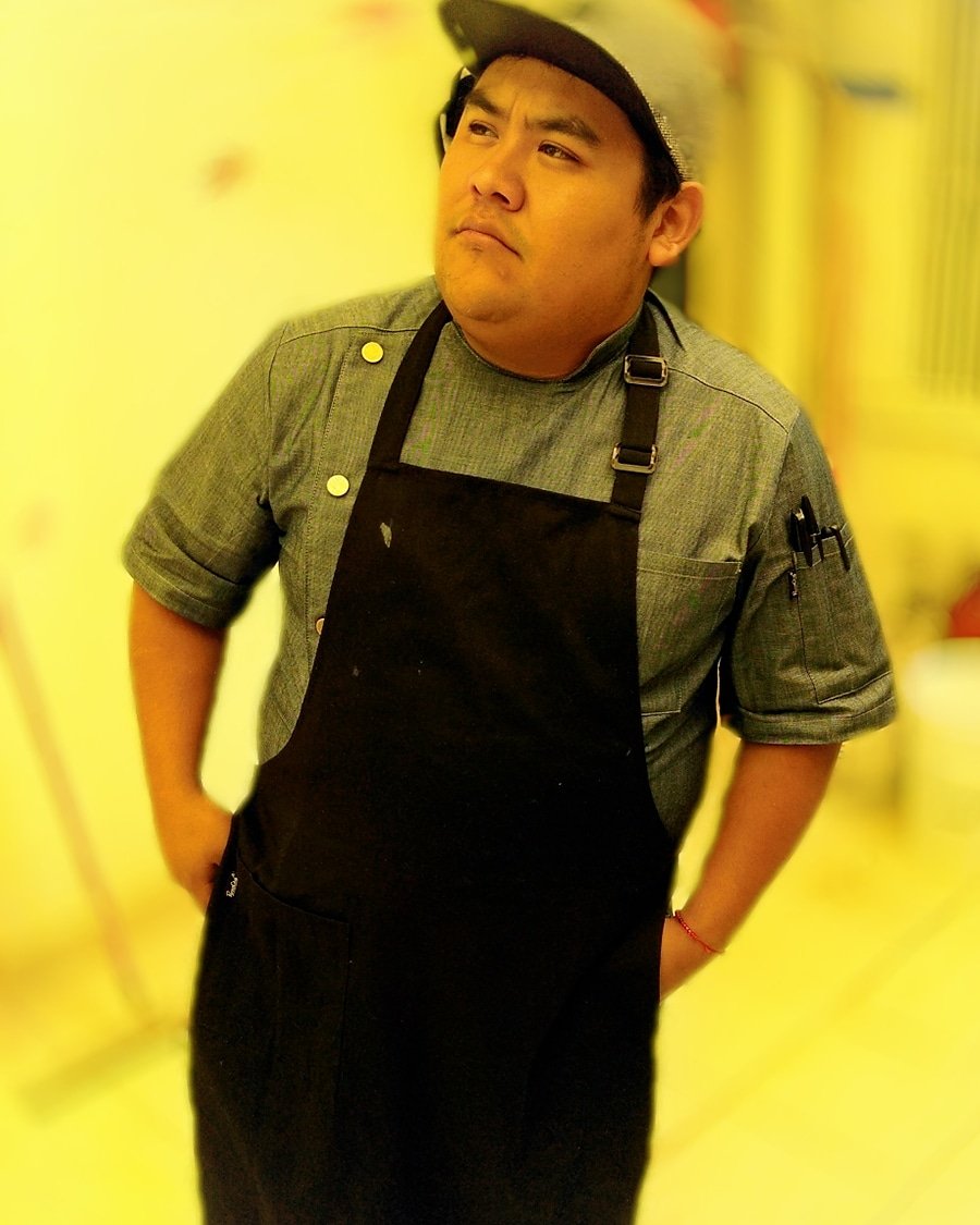 soychenchiito's tweet photo. Si vas a renunciar a algo renuncia al miedo, a la pereza, a las excusas y las malas energías que creas tú mismo.
.
.
.
.
Filipina @PermaChef  ( modelo caribe )
.
.
.
#Chenchito #Chefcito #ElPequeñoGranChef #YunRestaurante #Sushi #Ramen #Food #mentemillonaria #Permachef https://t.co/DrsOOIZP07