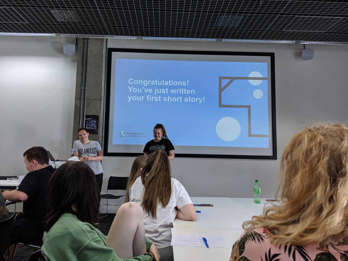 CreativeUTCMCUK's tweet photo. Yesterday @UTCMediaCityUK sixth form students had the opportunity to have a look around @RavensbourneUK https://t.co/U3P6unxMn7
