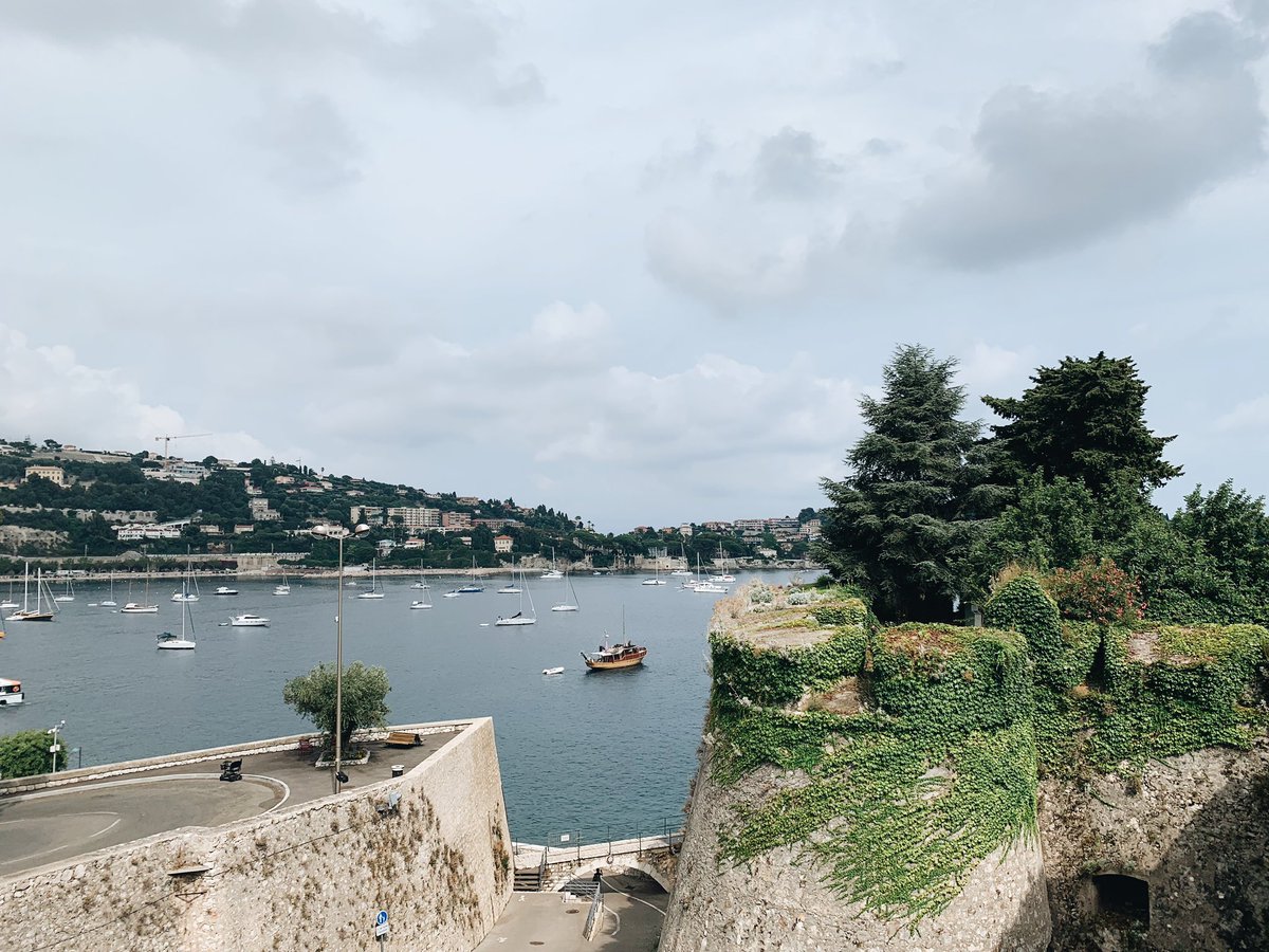 EricRottinger's tweet photo. Itโs great to catch up with the Tunicate community at their 10th international meeting in beautiful Villefranche-sur-Mer. Merci beaucoup for the invite and for organizing a โnon-Tunicateโ session! #tunicate2019 @IMEV_mer @biodev_vlfr @CNRS_DR20 @uca_research @ircaninstitute https://t.co/G9Wm02YPOq