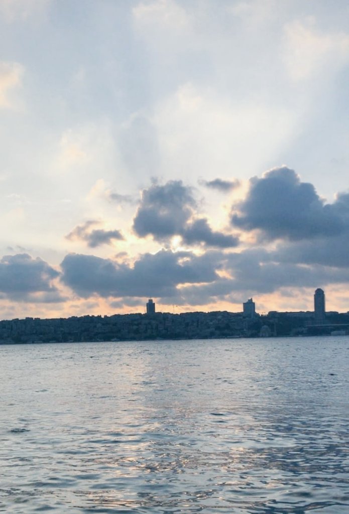 İçimizde bilinmeyen, söylenmeyen dile getirilemeyen kalbimizde Olan tüm duaların kabul olması niyetiyle
Dualarda buluşalım İnşallah.
#HayırlıCumalar 
#15TemmuzDestanı