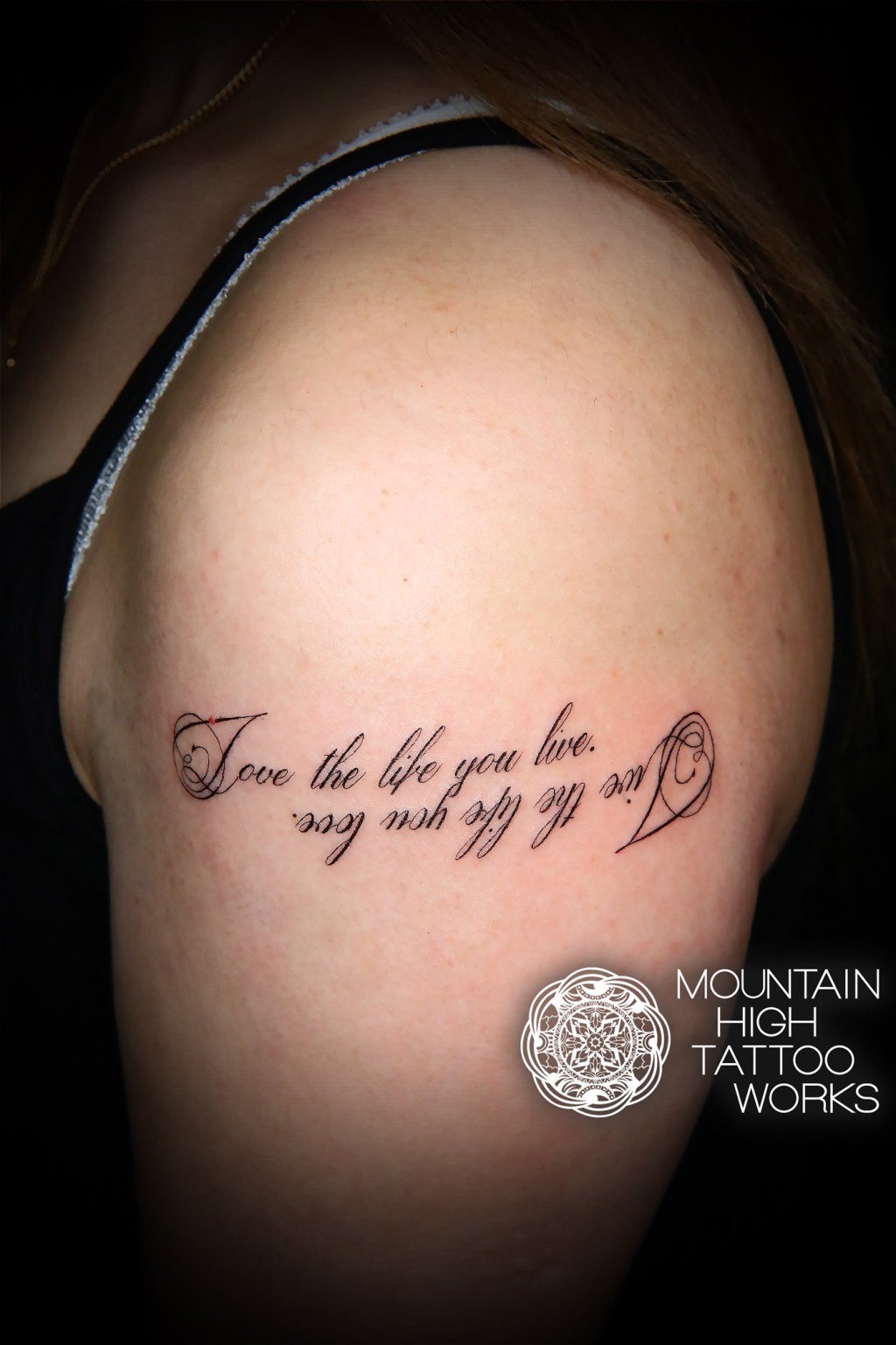 札幌のタトゥースタジオ Mountain High Tattoo Works 肩にボブ マーリーの名言レタリングのタトゥーです T Co Hs1h9e2rus T Co Czpkq39xdu Twitter