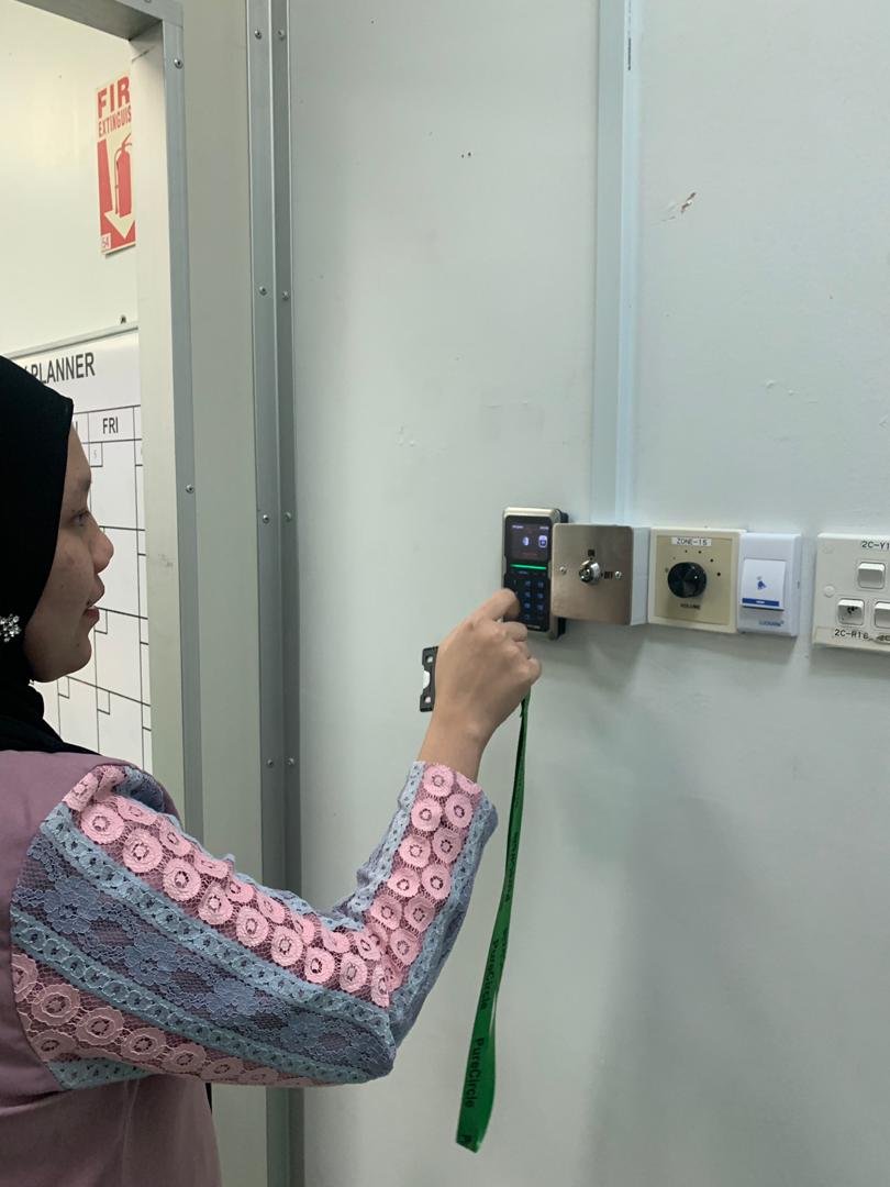 AzilEngineering's tweet image. Take a look on our Successful Project in Malaysia!

The job scope is:
1. Install card access
2. Install cards for lab usage

#cardaccess #lab #software #device #engineering #engineers #laboratory #factory #azilgroup #azil