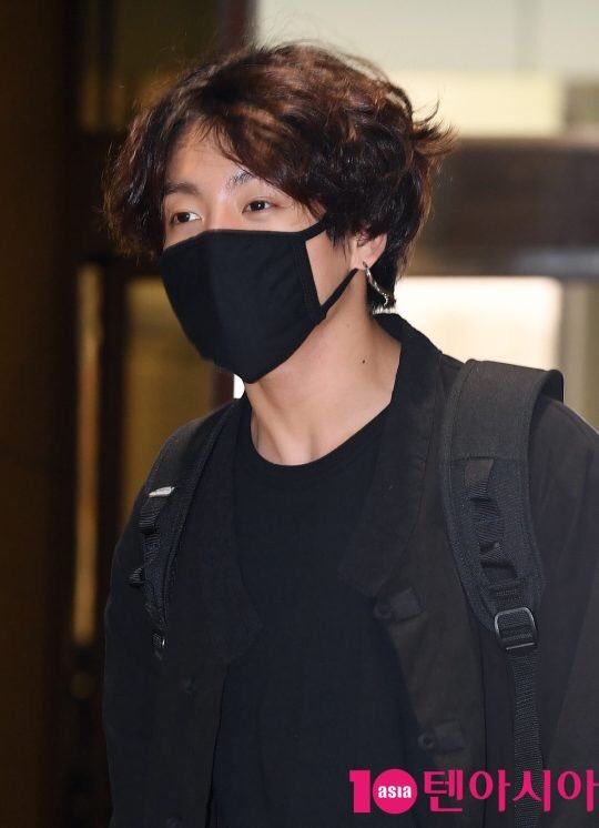 kookpiics's tweet photo. ✨
#JUNGKOOK #전정국 #정국 @BTS_twt https://t.co/GWsAim8w5Y