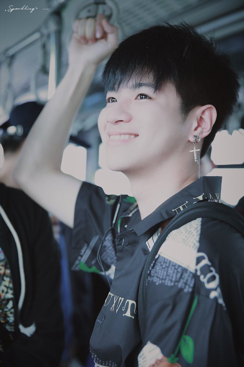 ChongFyin's tweet photo. I would like to use ten million years to wait for your early spring warm smile.
cr:logo
#LazadaMYFxPlan https://t.co/Q4qyflLhiN