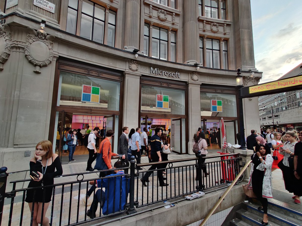 benwood's tweet photo. 1/5 Having visited the preview of the new flagship @Microsoft store in London it was great to see it on the opening day and be able to take pictures. It's a beautiful space architecturally and a huge investment for the company. #MicrosoftLDN https://t.co/HnqY7TPKWs