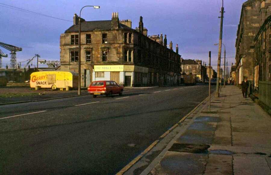Snack Bar of The Day: Gerry's Snack Bar, Clydebank. (1978) Pic: My Clydebank Photos.
