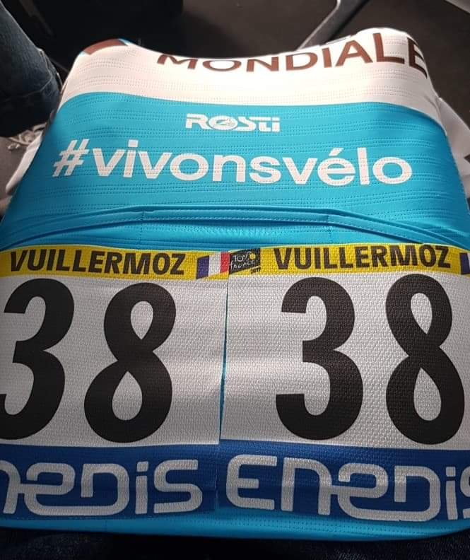 Journée @VivonsVelo avec <a href="/AG2RLMCyclisme/">AG2RLMCyclisme</a> sur <a href="/LeTour/">Tour de France™</a> pour soutenir <a href="/institutpasteur/">Institut Pasteur, since 1887</a>! RDV sur l'appli #vivonsvélo pour soutenir la recherche tout en pédalant ! 👍