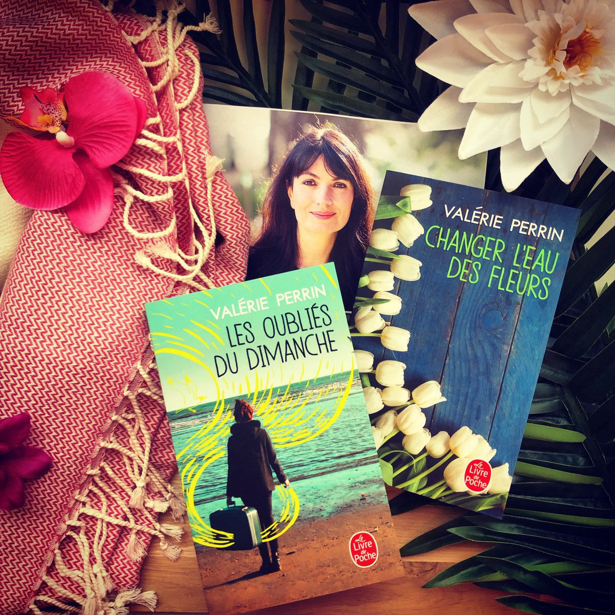 Retrouvez aujourd’hui @valerieperrin_ à Porquerolles pour une rencontre exceptionnelle lors d’un atelier d’écriture en partenariat avec <a href="/labdeshistoires/">Labo des histoires</a> 
RDV au #lecamionquilivre de 10h à 20h pour les conseils de lectures des libraires de la Librairie Charlemagne.