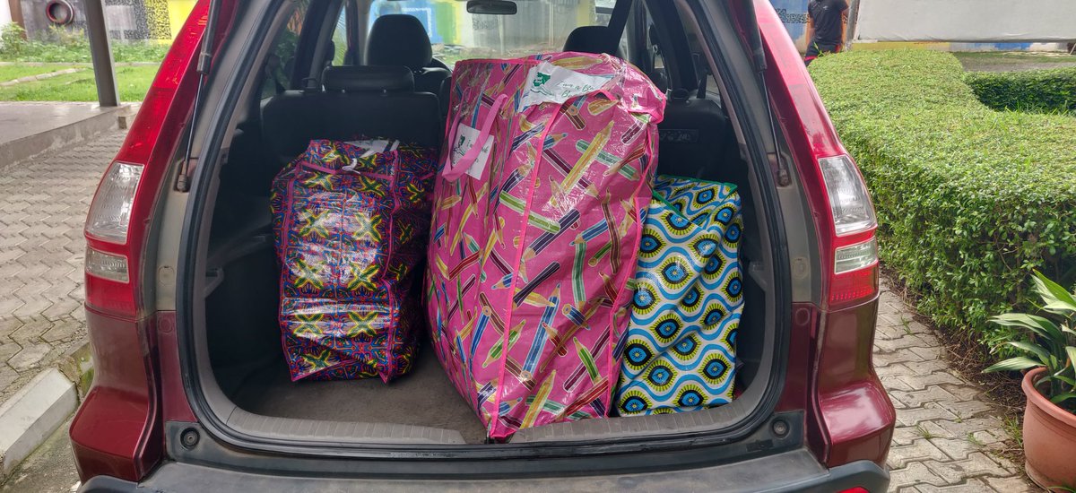 BookBankAfrica's tweet photo. Loading up!
#Bookbank2019 https://t.co/9UgrEIzAFJ