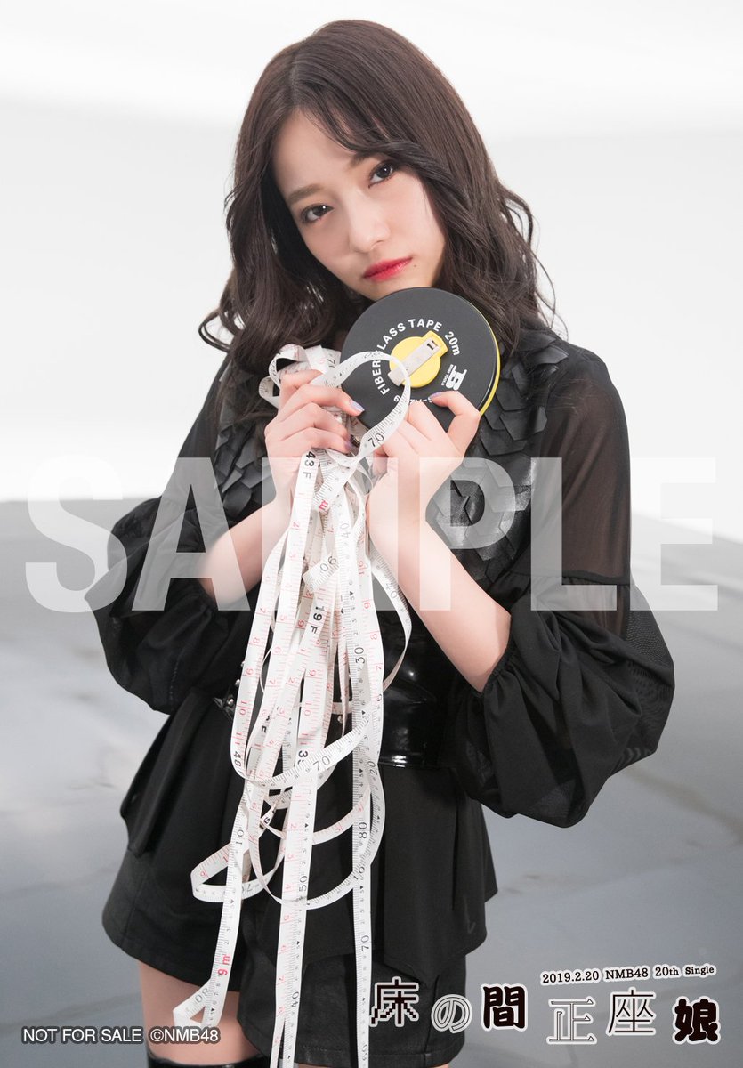特製生写真は、 「床の間正座娘」カップリング収録の 各チーム曲MV撮影